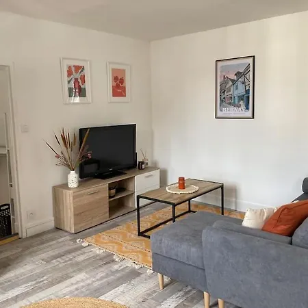 Cosy Appartement Hyper Centre Bernay  Exterior photo